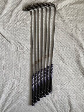 Ping Eye2 Black Dot Iron Set. Irons 3-9.  New Golf Pride grips
